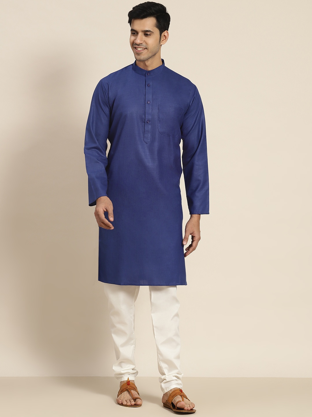 

SOJANYA Men Navy Blue Kurta with Churidar