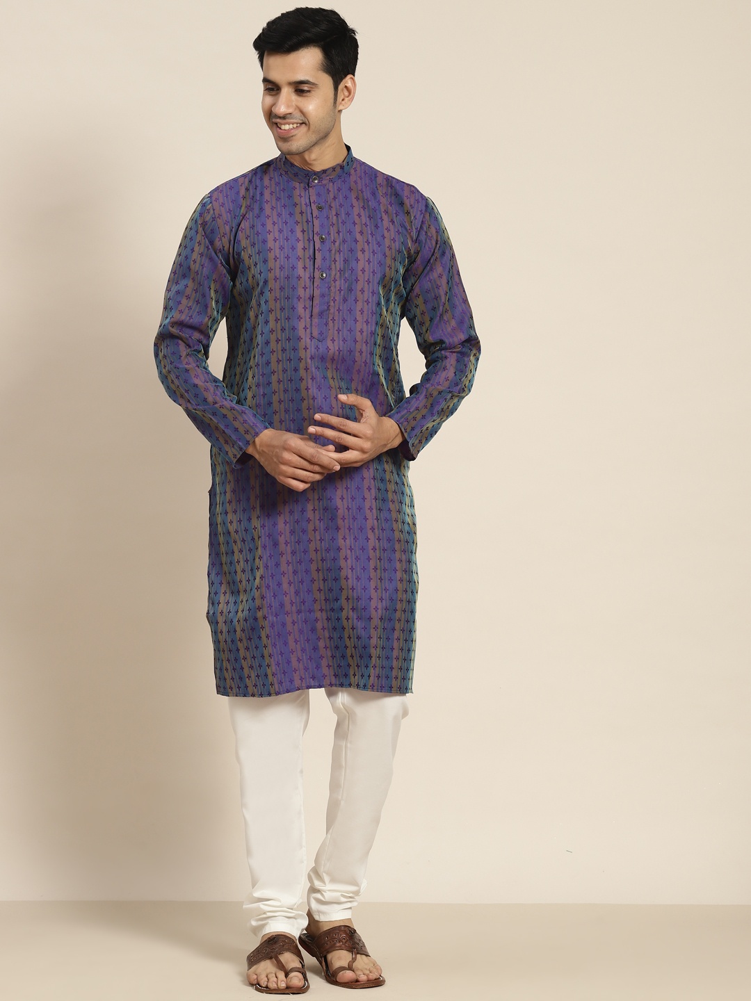 

SOJANYA Men Purple Striped Kurta with Churidar