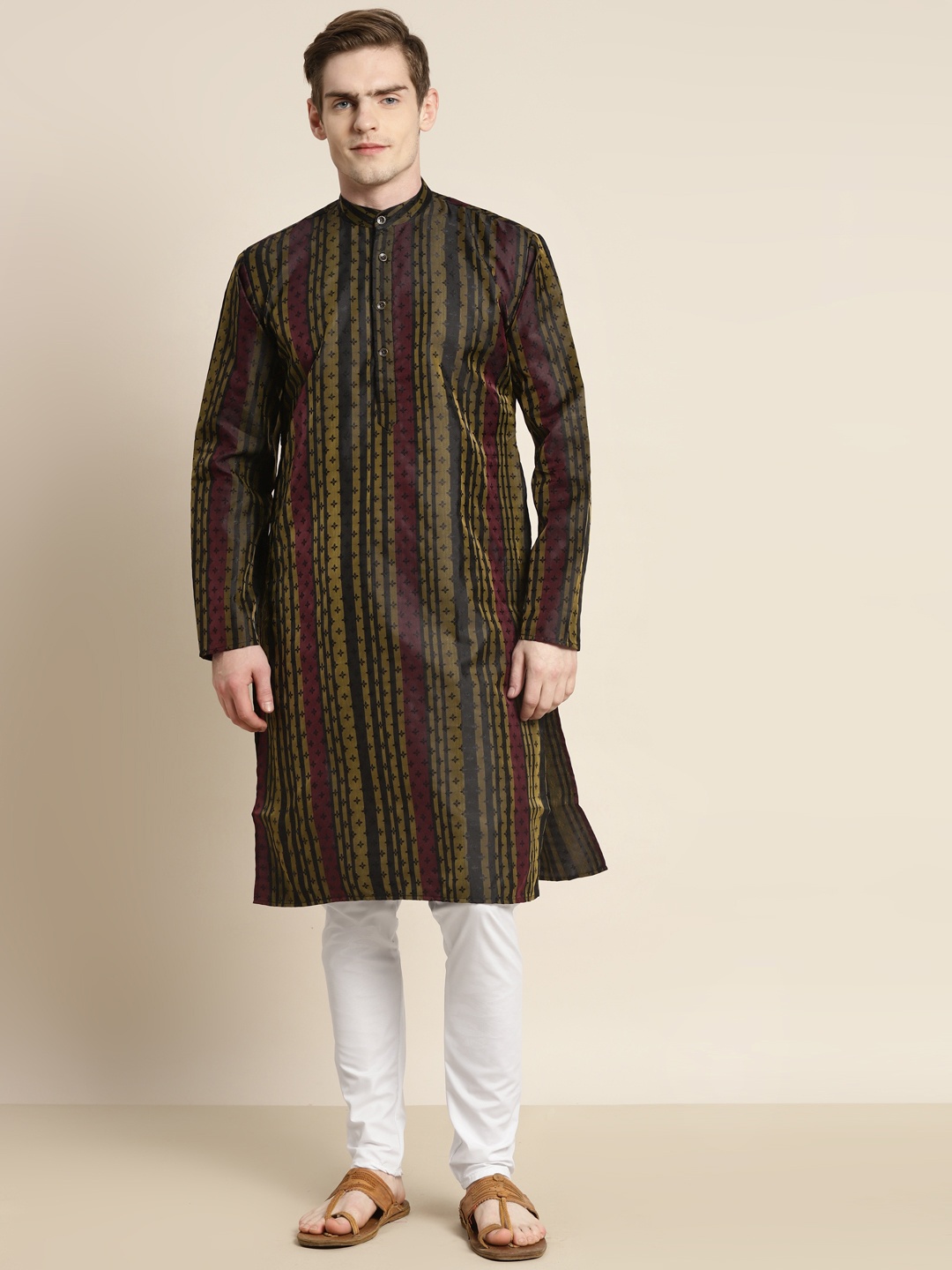 

SOJANYA Men Green Striped Kurta with Churidar