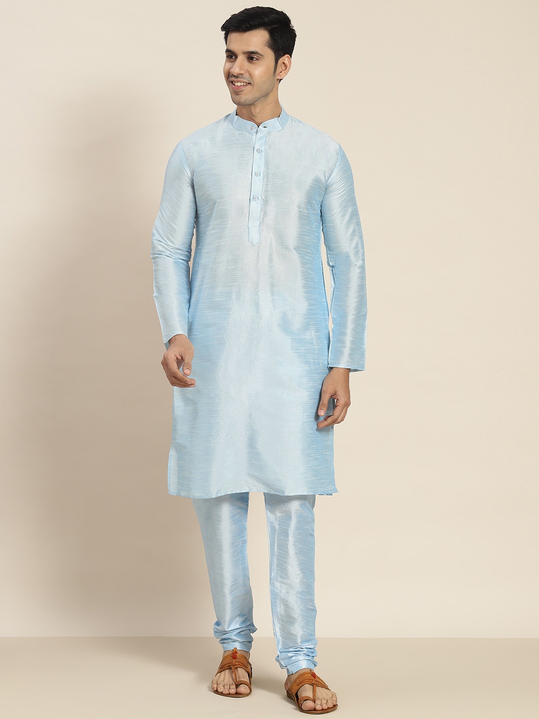 

SOJANYA Men Blue Kurta with Churidar