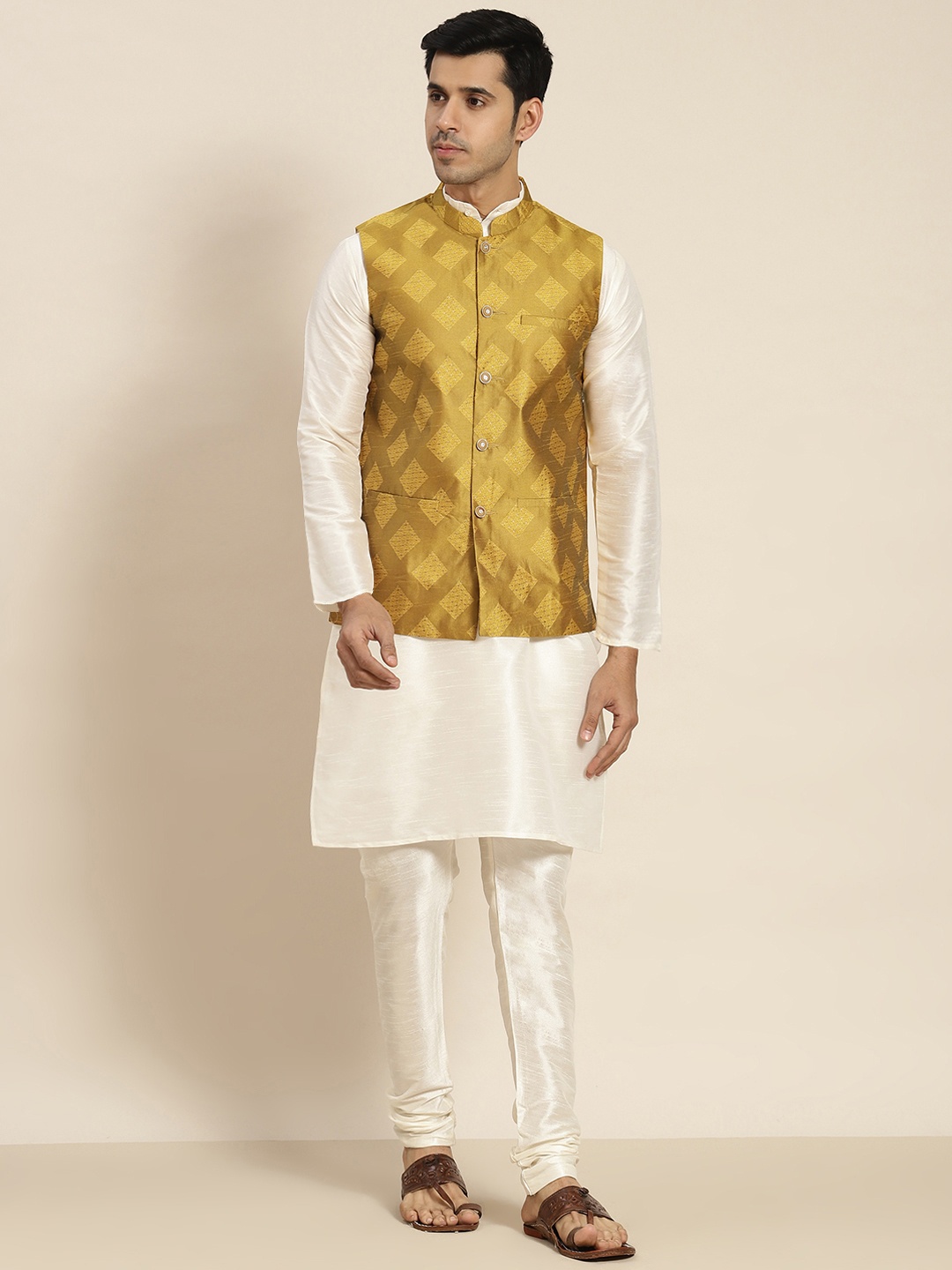 

SOJANYA Men Cream-Coloured Kurta with Churidar