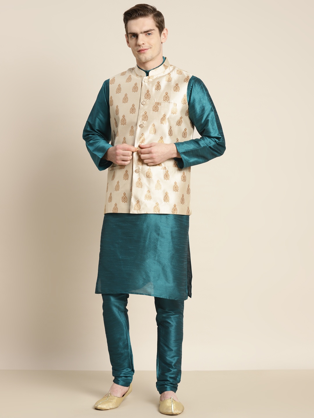 

SOJANYA Men Green Ethnic Motifs Kurta with Churidar