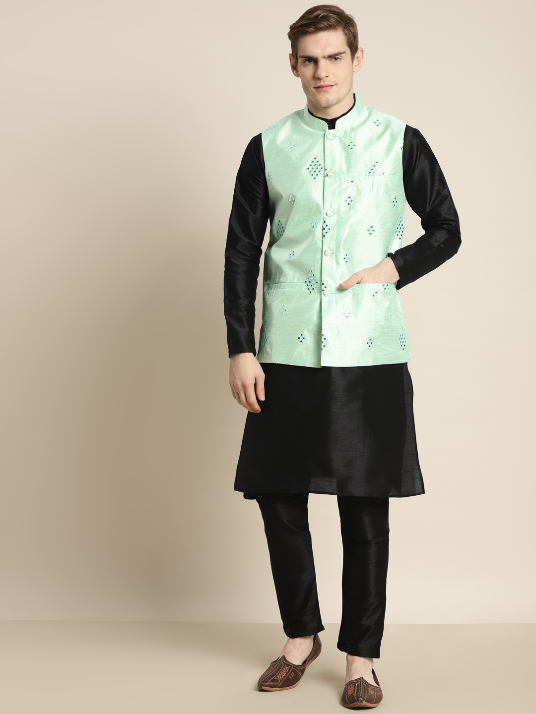 

SOJANYA Men Solid Kurta with Churidar & Mirror Work Nehru Jacket, Black