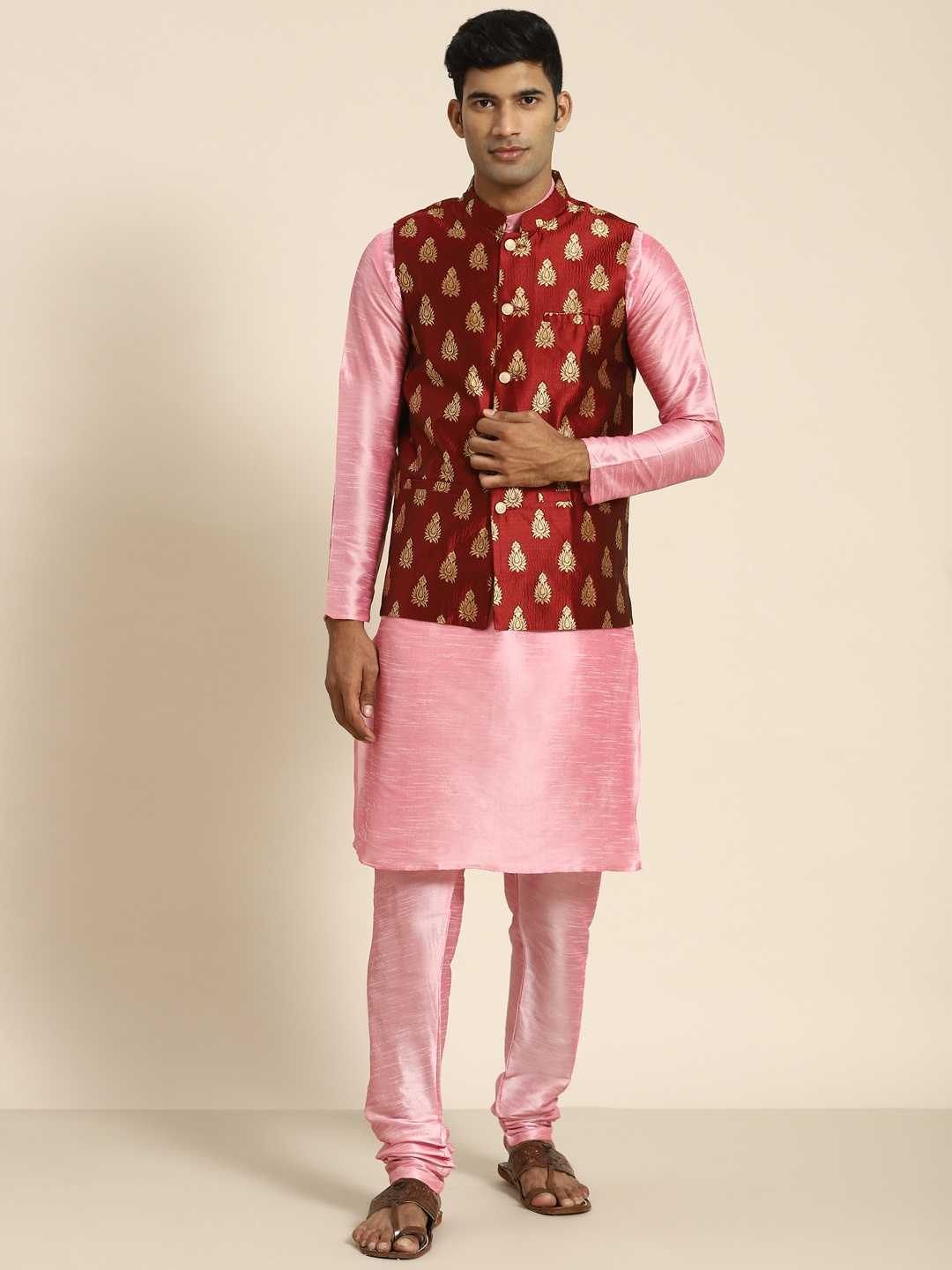 

SOJANYA Men Pink Kurta with Churidar with Nehru Jacket