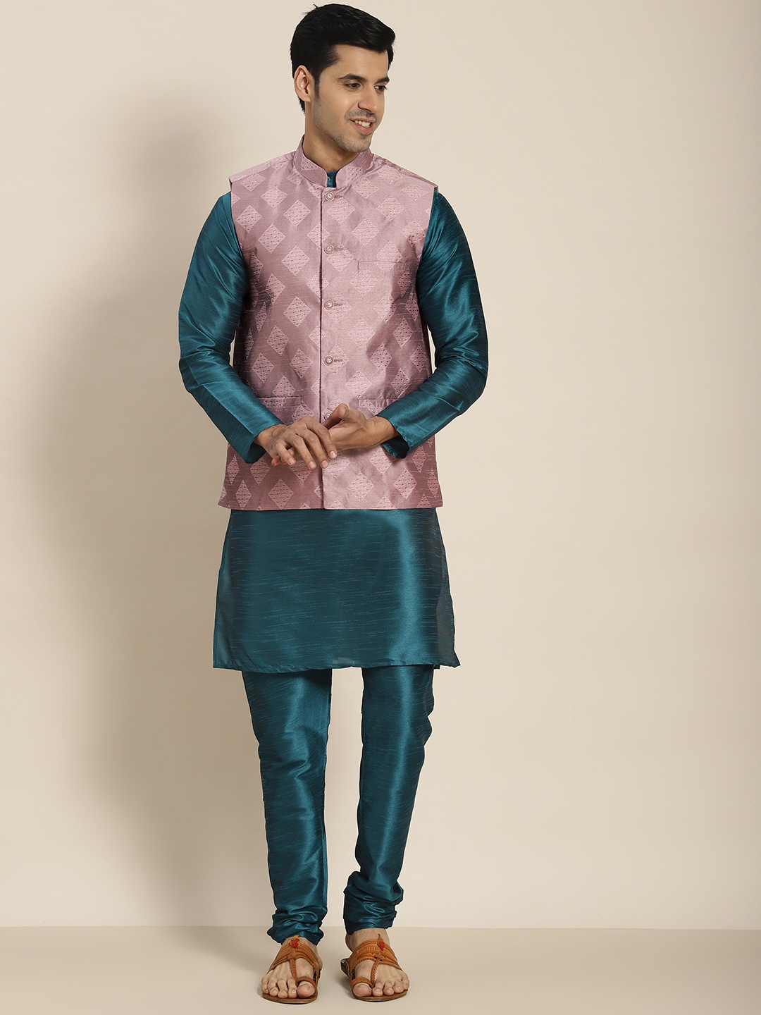 

SOJANYA Men Teal Kurta with Churidar with Nehru Jacket