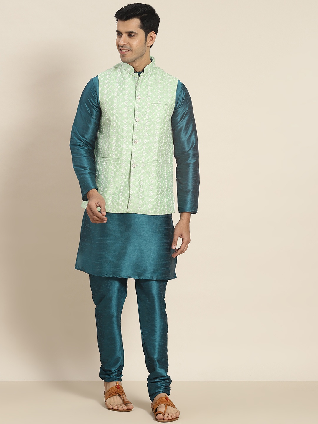 

SOJANYA Men Woven Design Kurta with Churidar with Nehru Jacket, Teal