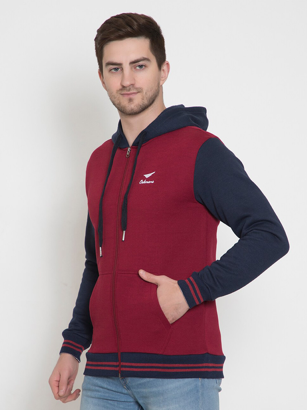 

Oakmans Men Maroon Colourblocked Sweatshirt