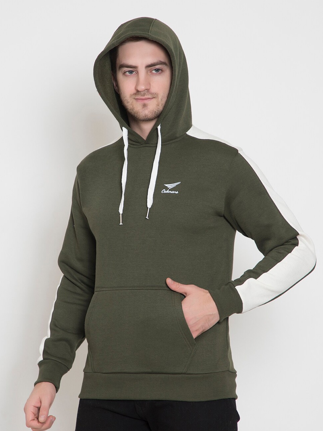 

Oakmans Men Olive Green Printed Sweatshirt