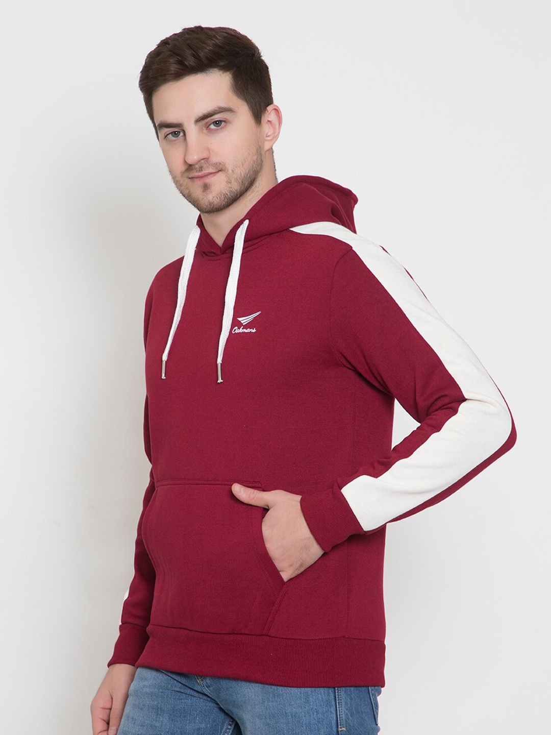 

Oakmans Men Maroon Colourblocked Hooded Sweatshirt