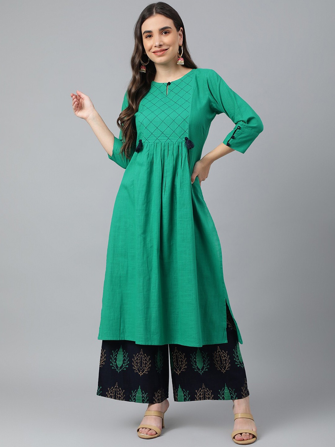 

Idalia Women Green Ethnic Motifs Yoke Design Kurta with Palazzos