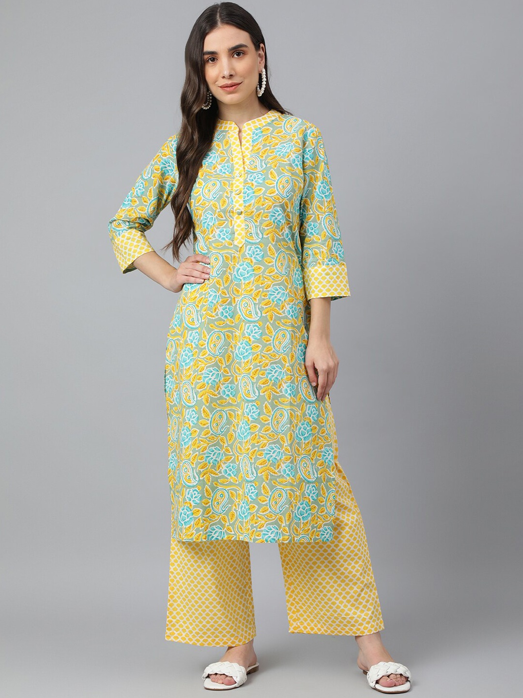 

Idalia Women Yellow Paisley Printed Kurta with Palazzo Set