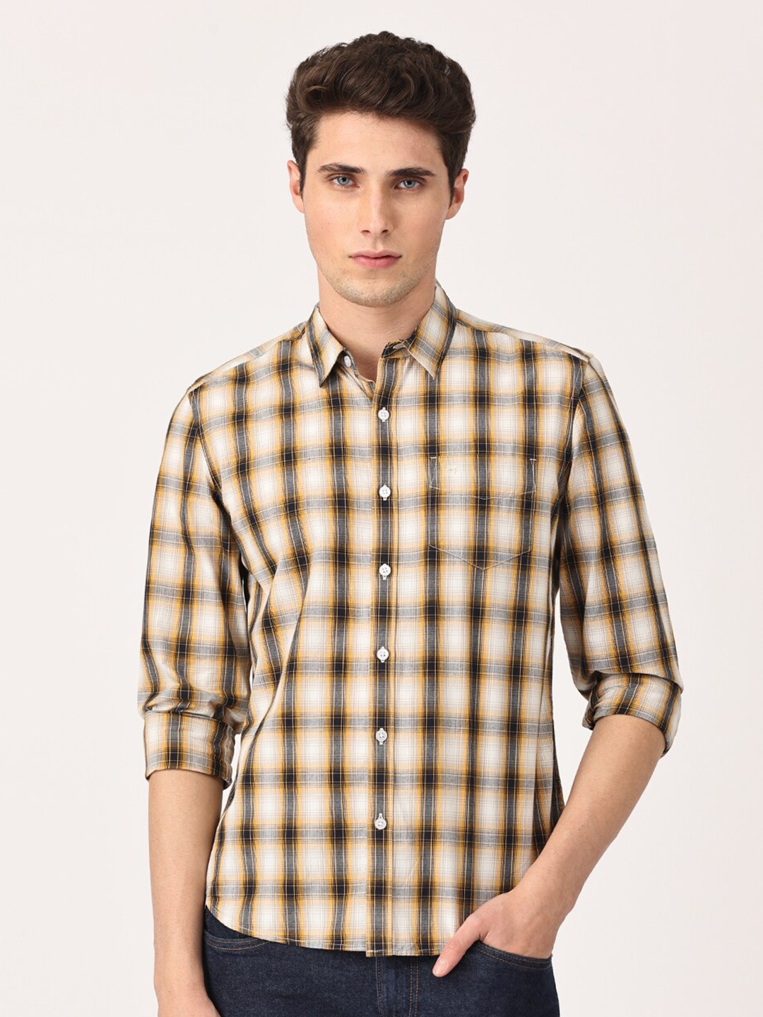 

Crosscreek Men Beige Comfort Slim Fit Checked Pure Cotton Casual Shirt