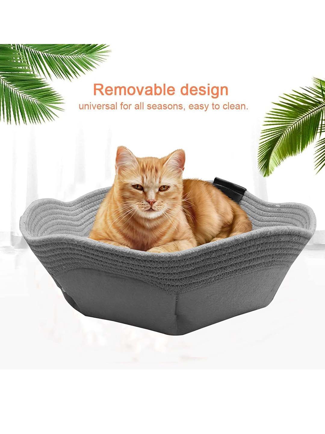 

Lulala Grey Solid Flower Shaped Cotton Polyfilling Pet Beds