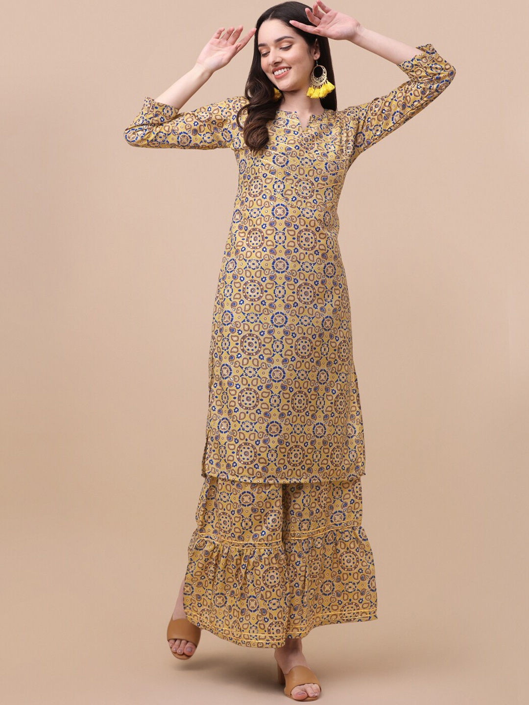 

GUFRINA Women Yellow Ethnic Motifs Printed Kurta With Sharara