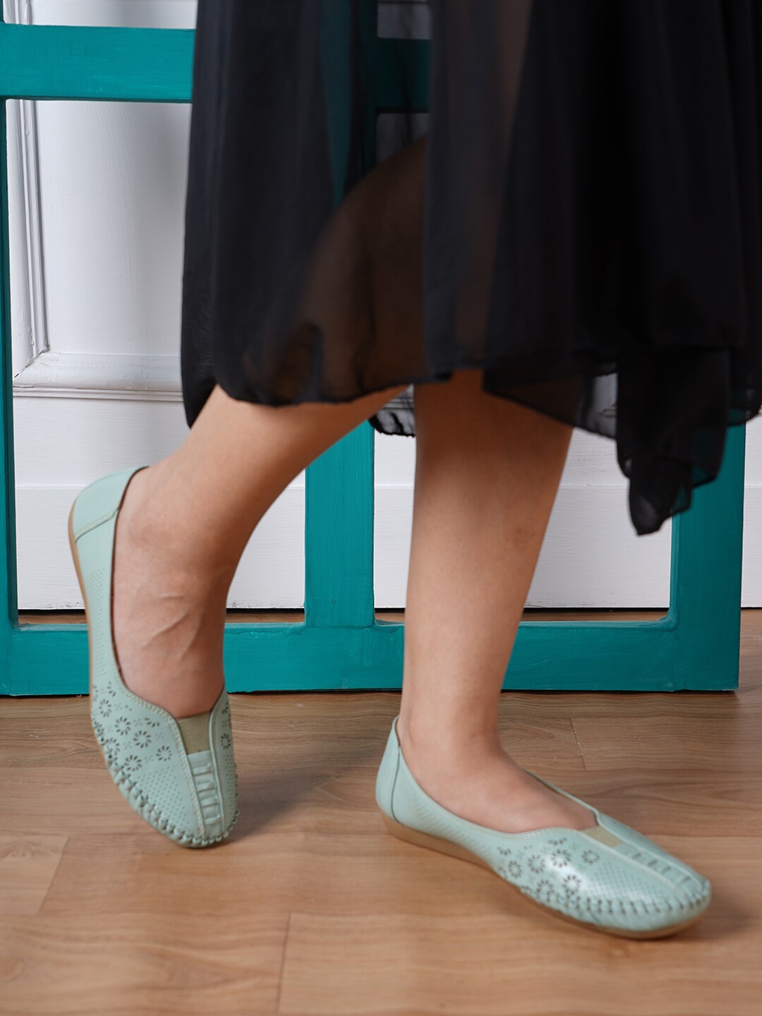 

VEILLE Women Green Textured Ballerinas with Laser Cuts