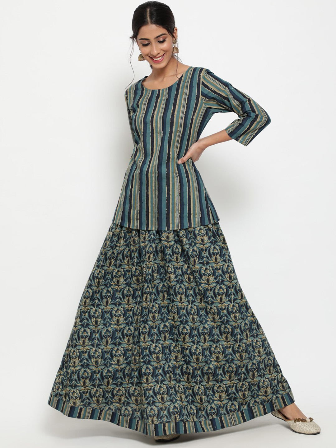 

antaran Women Green Printed Pure Cotton Top with Skirt