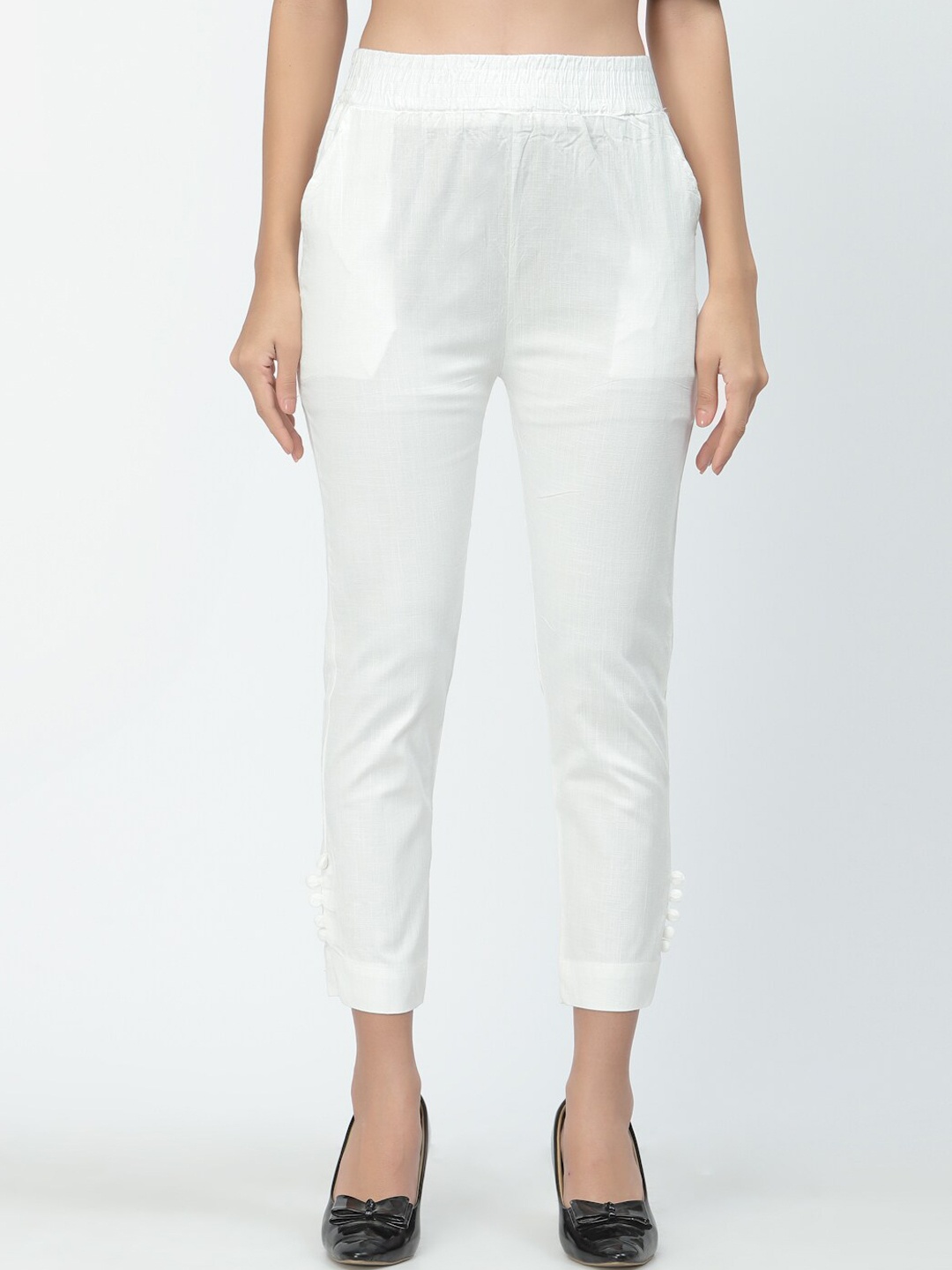 

Anekaant Women White Cotton Three Fourth Length Leggings