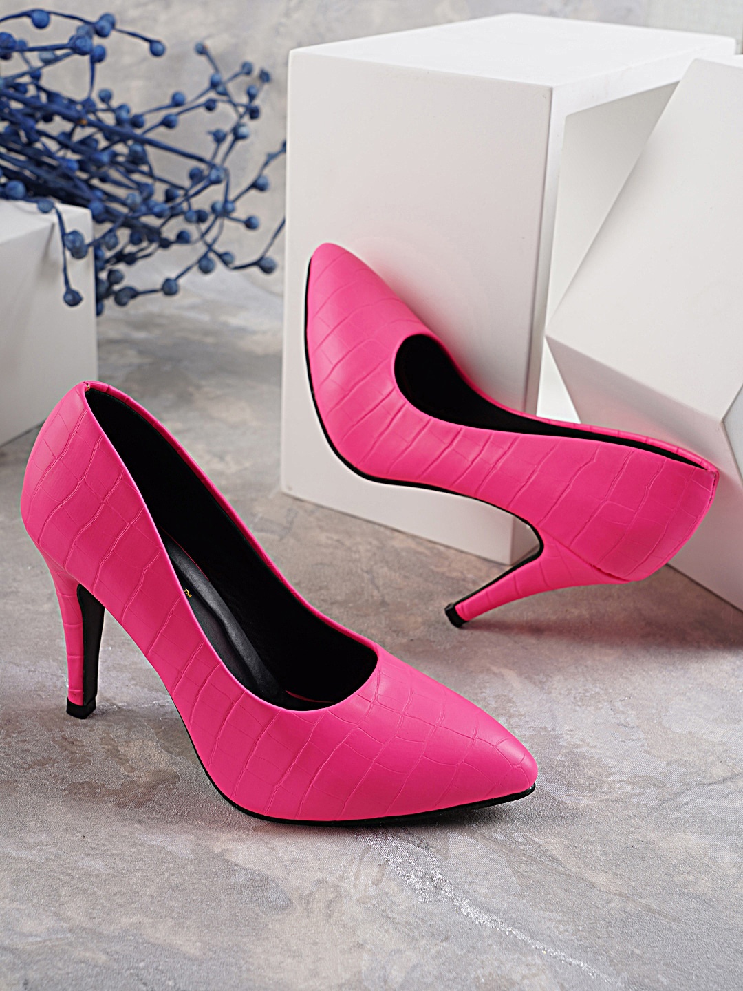 

DressBerry Pink Textured Pumps Heels