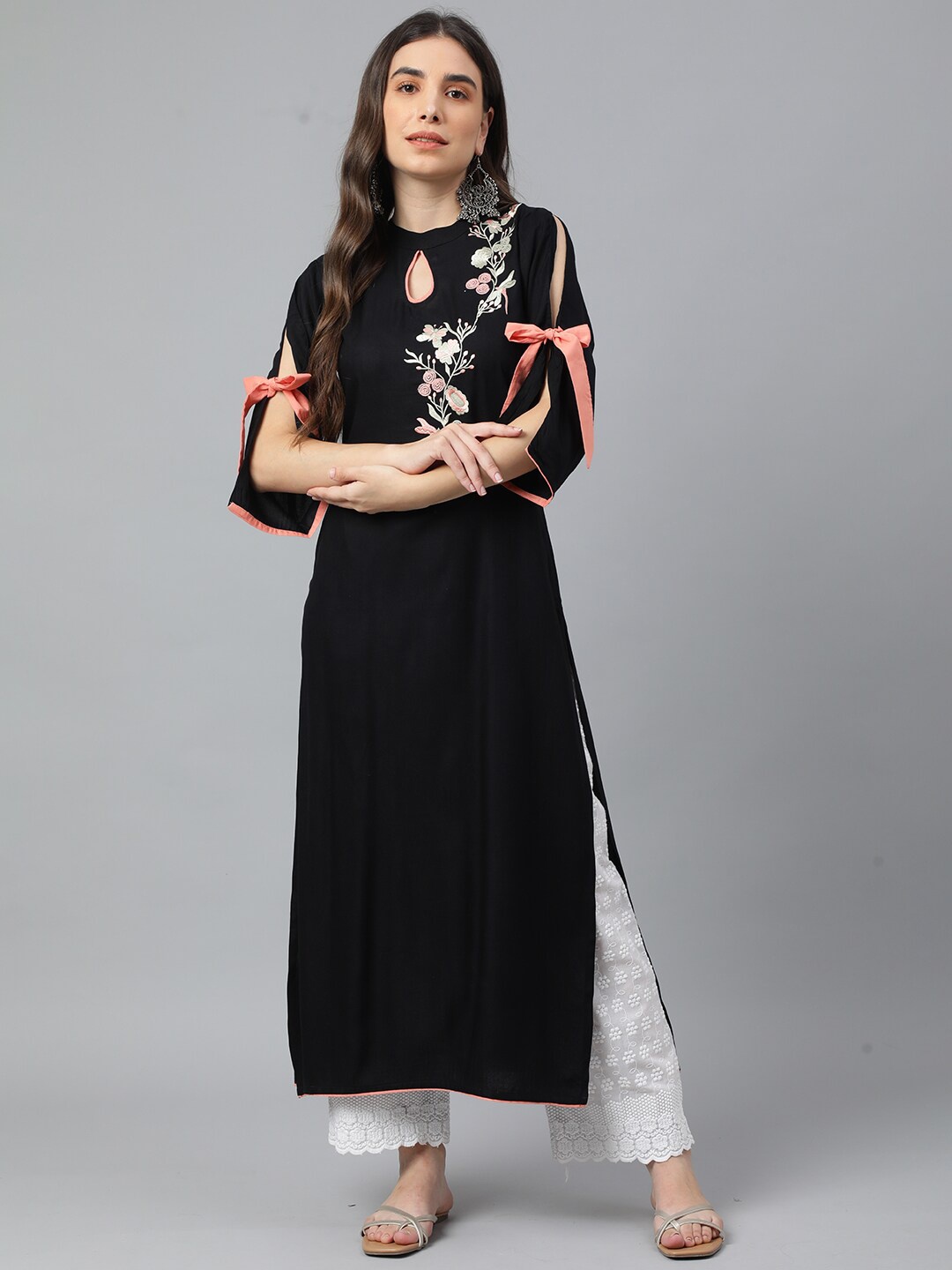 

Idalia Keyhole Neck Floral Embroidered Thread Work Kurta, Black