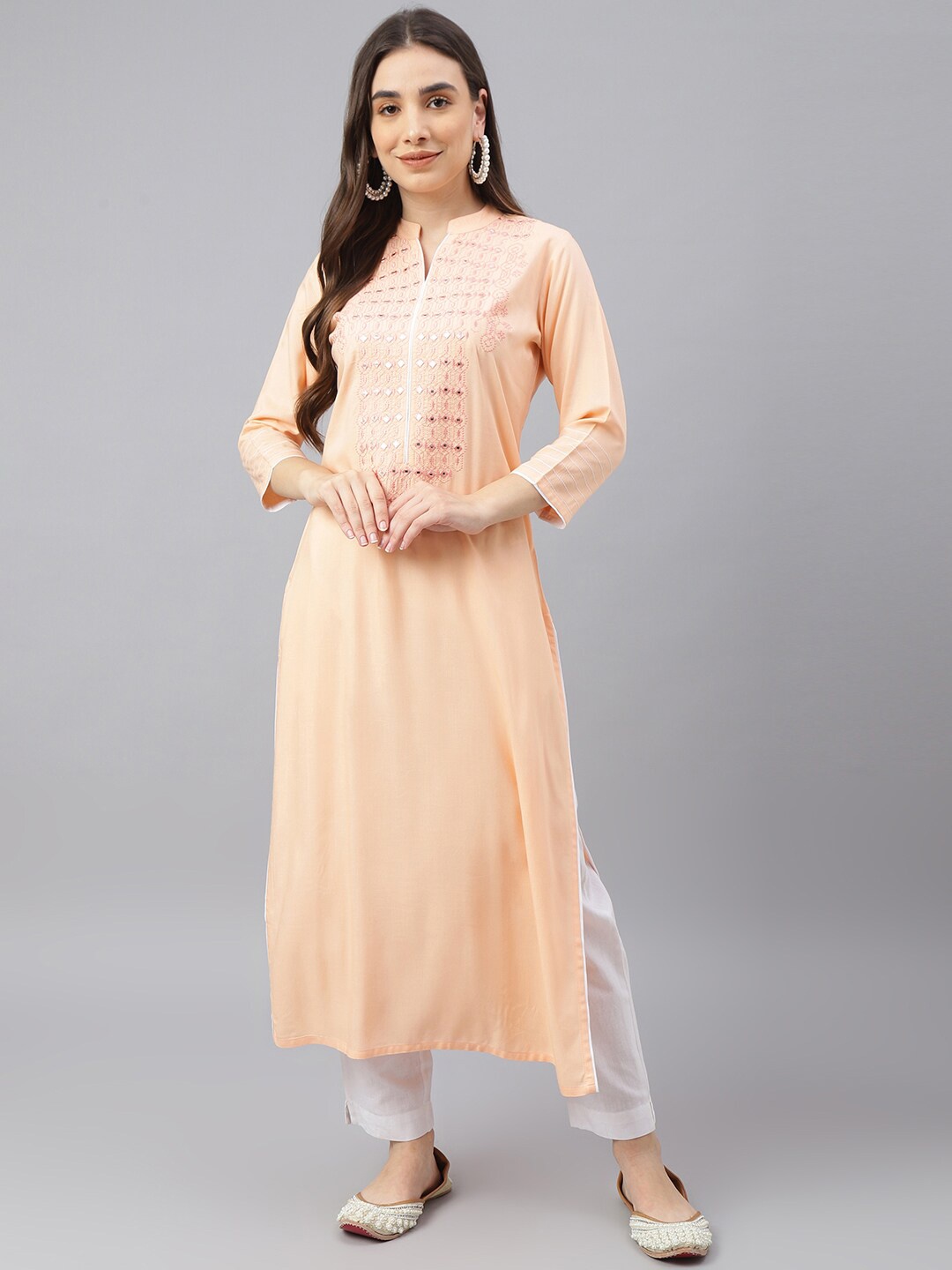 

Idalia Women Peach-Coloured Embellished Mukaish Kurta