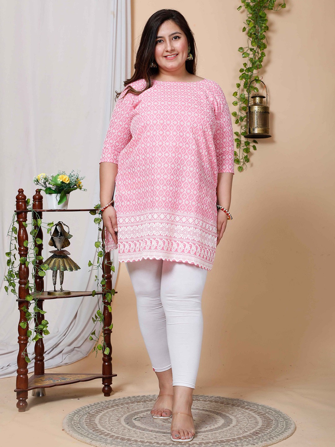 

MIRAVAN Pink & White Floral Embroidered Chikankari Pure Cotton Chikankari Kurti