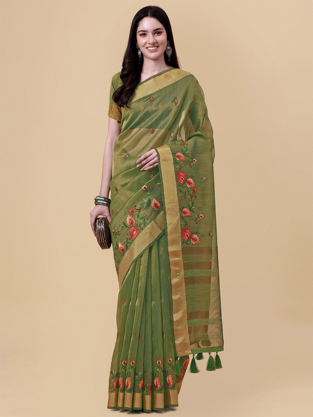 

Mitera Olive Green & Gold-Toned Floral Embroidered Pure Linen Saree
