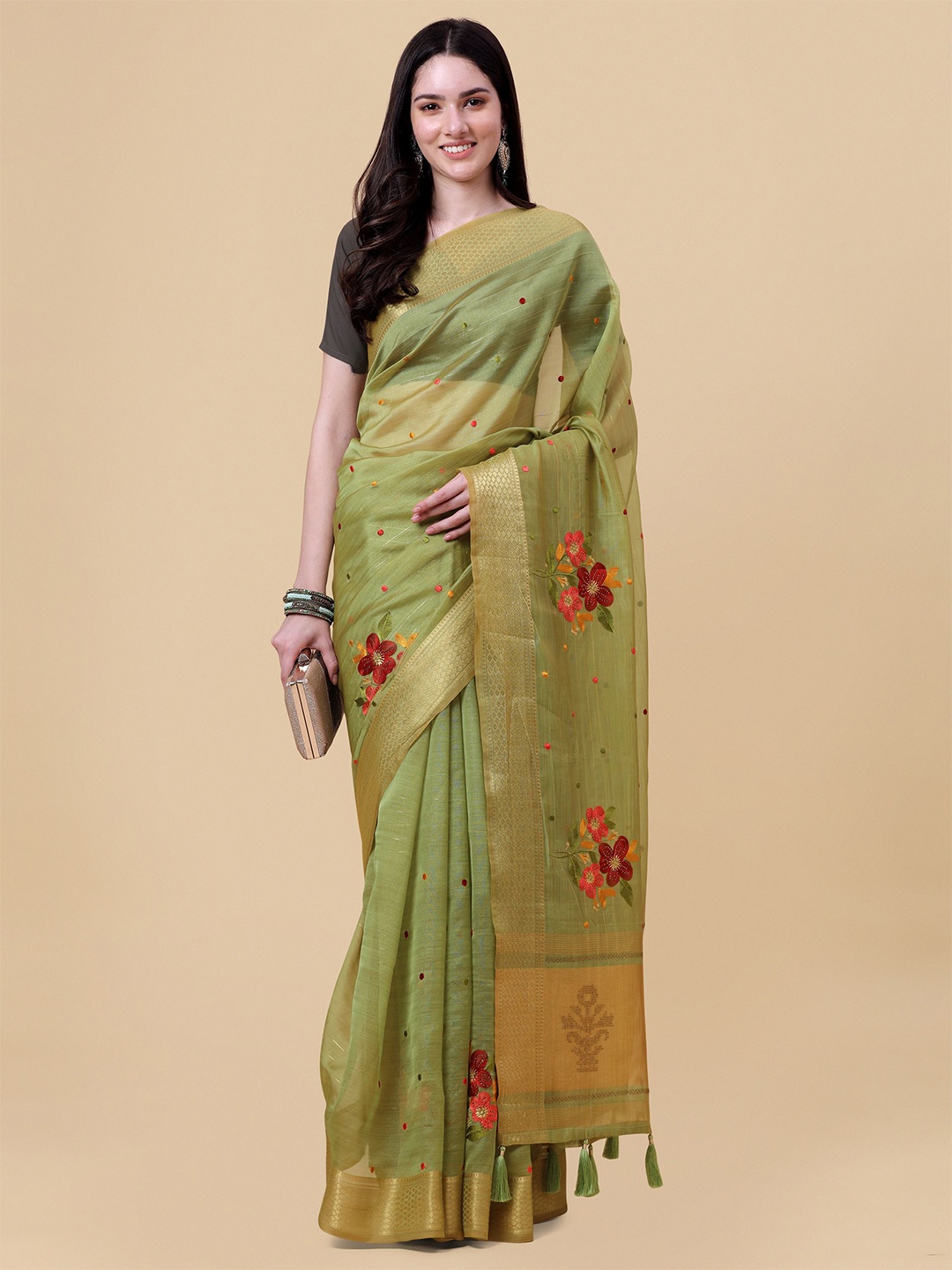 

Mitera Green & Gold-Toned Floral Embroidered Organza Saree