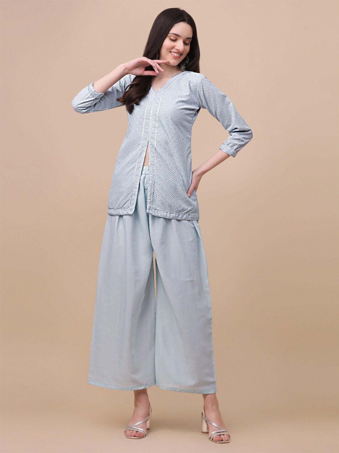 

GUFRINA Women Embroidered Co-Ords, Grey