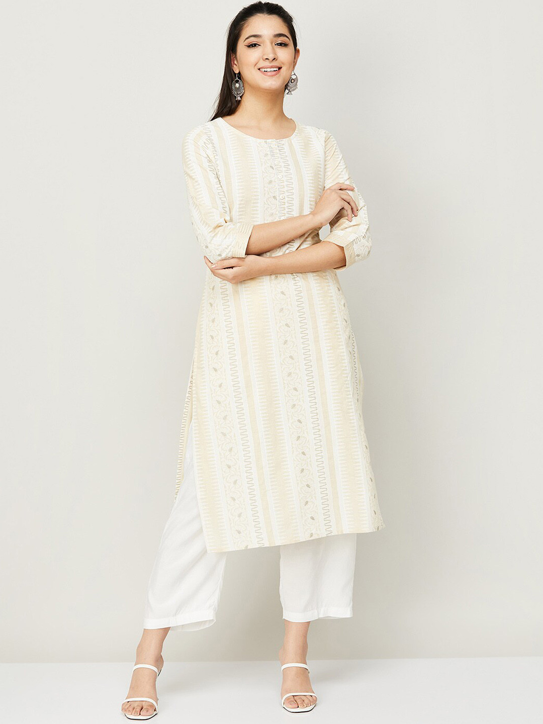 

Melange by Lifestyle Women Off White Floral Printed Cotton Kurta