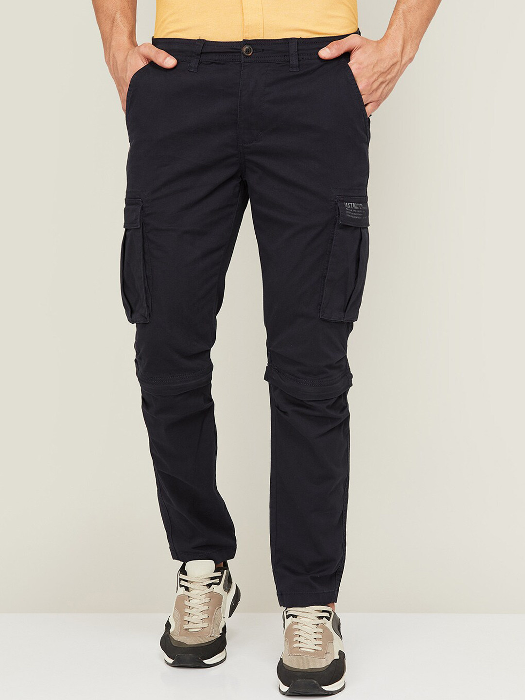 

Bossini Men Blue Cotton Cargo Trouser