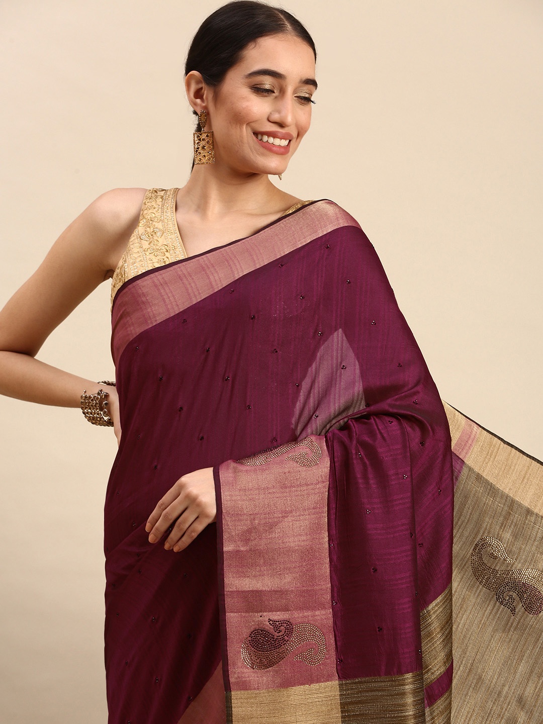 

MOHEY Embellished Dupion Art Silk Saree, Burgundy