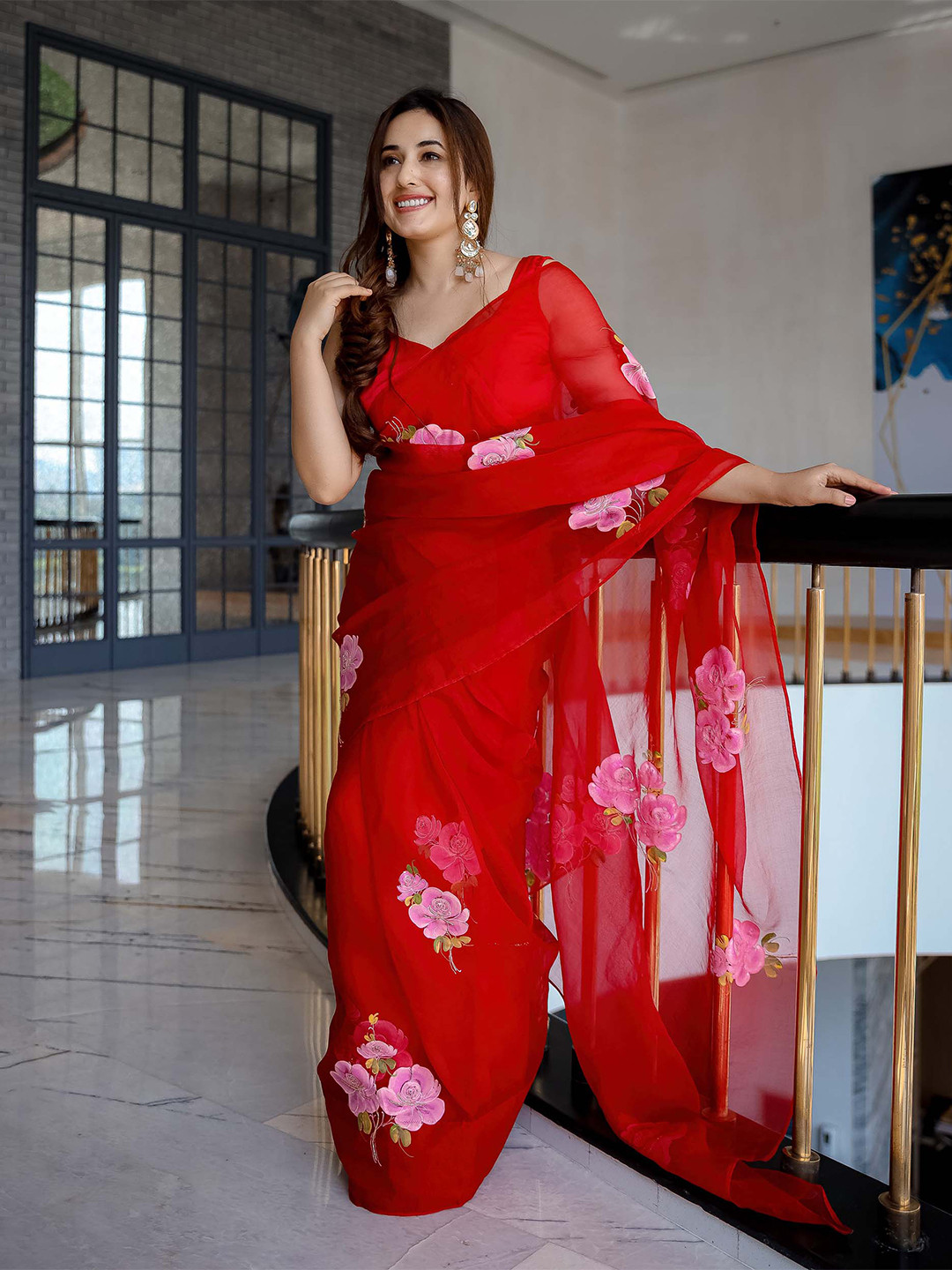 

AACHHO Red & Pink Printed Floral Organza Saree