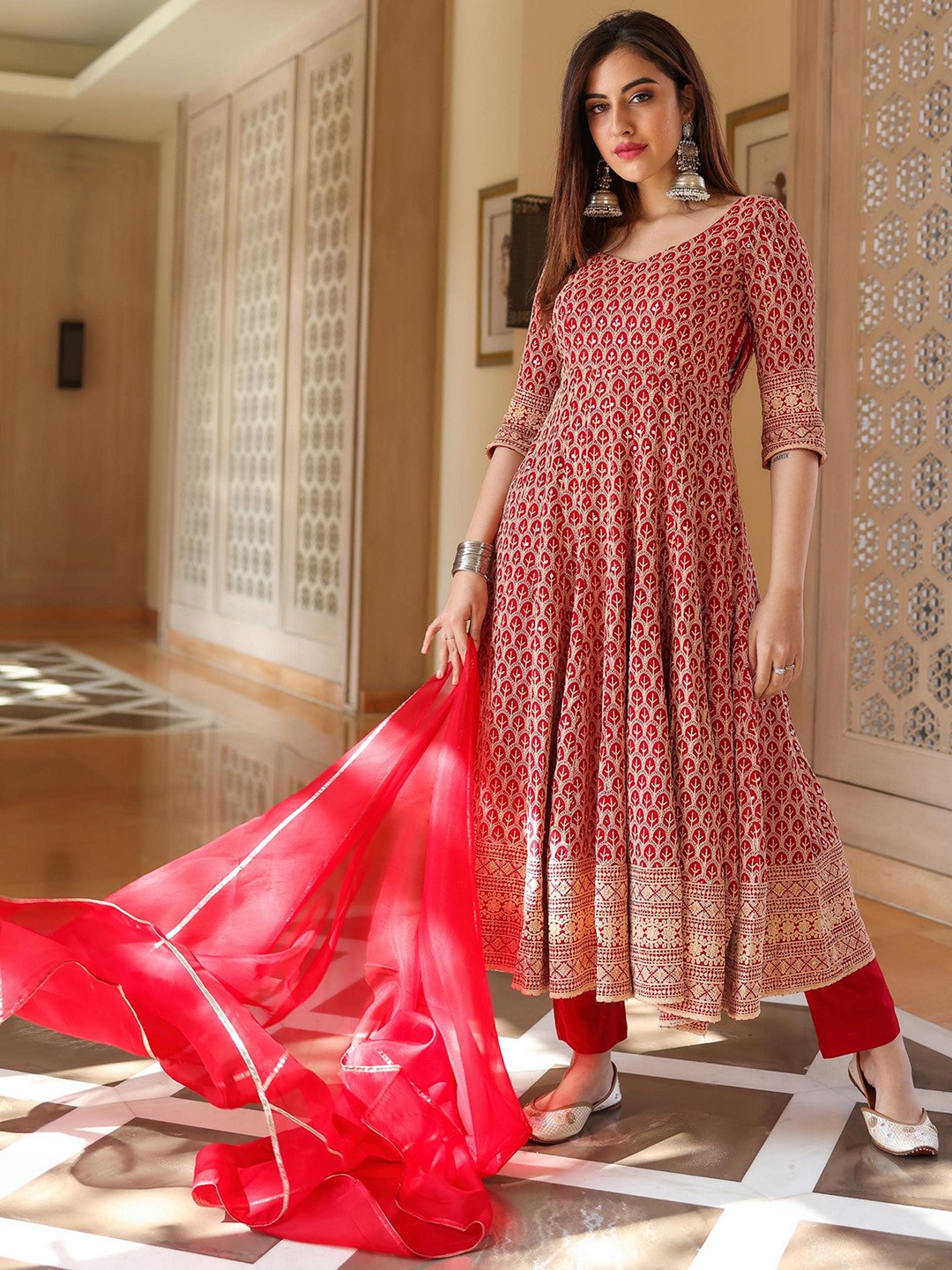 

AACHHO Roasted Red Anarkali Suit Set