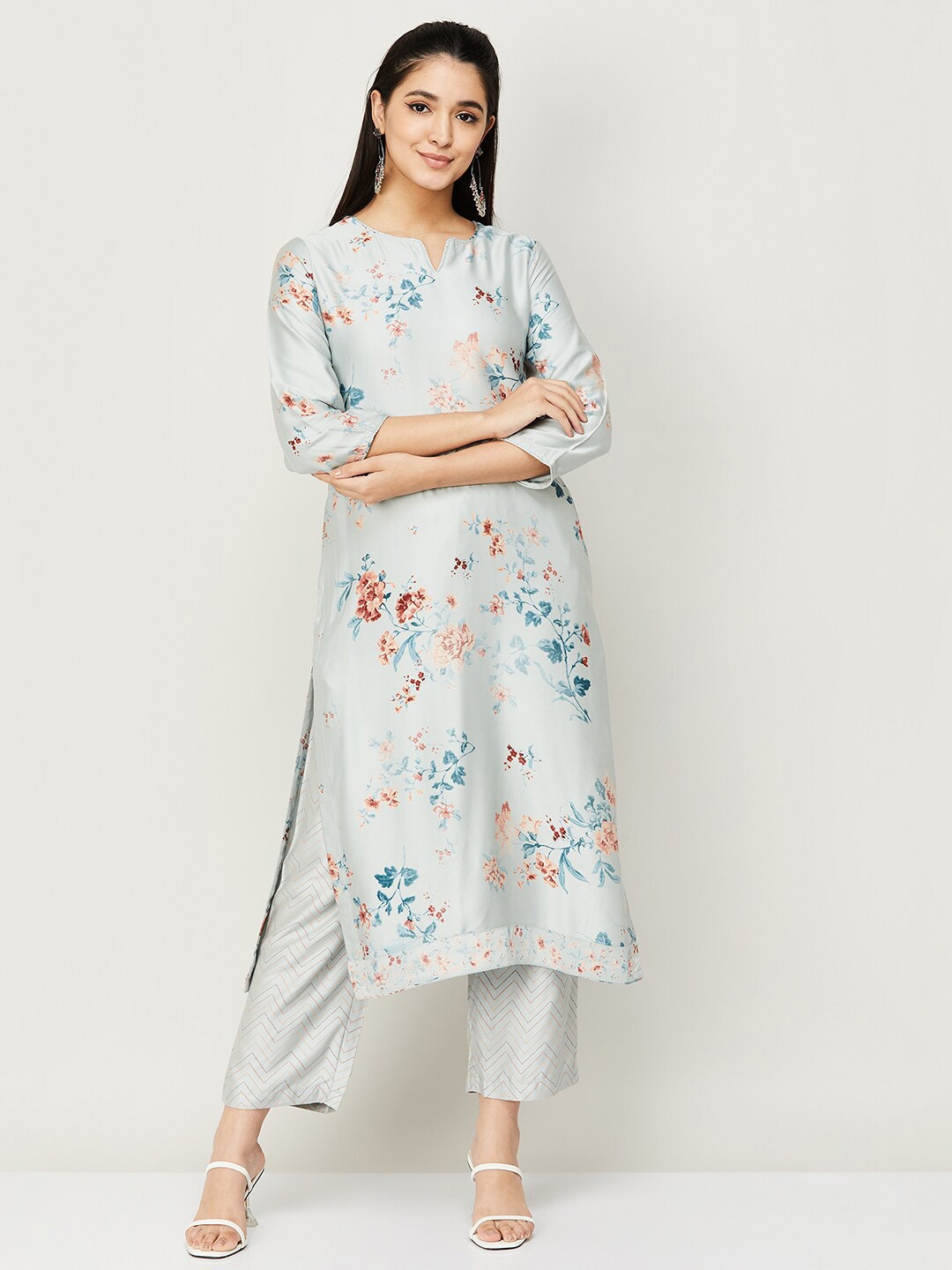 

Melange by Lifestyle Women Blue Floral Printed Kurta with Trousers