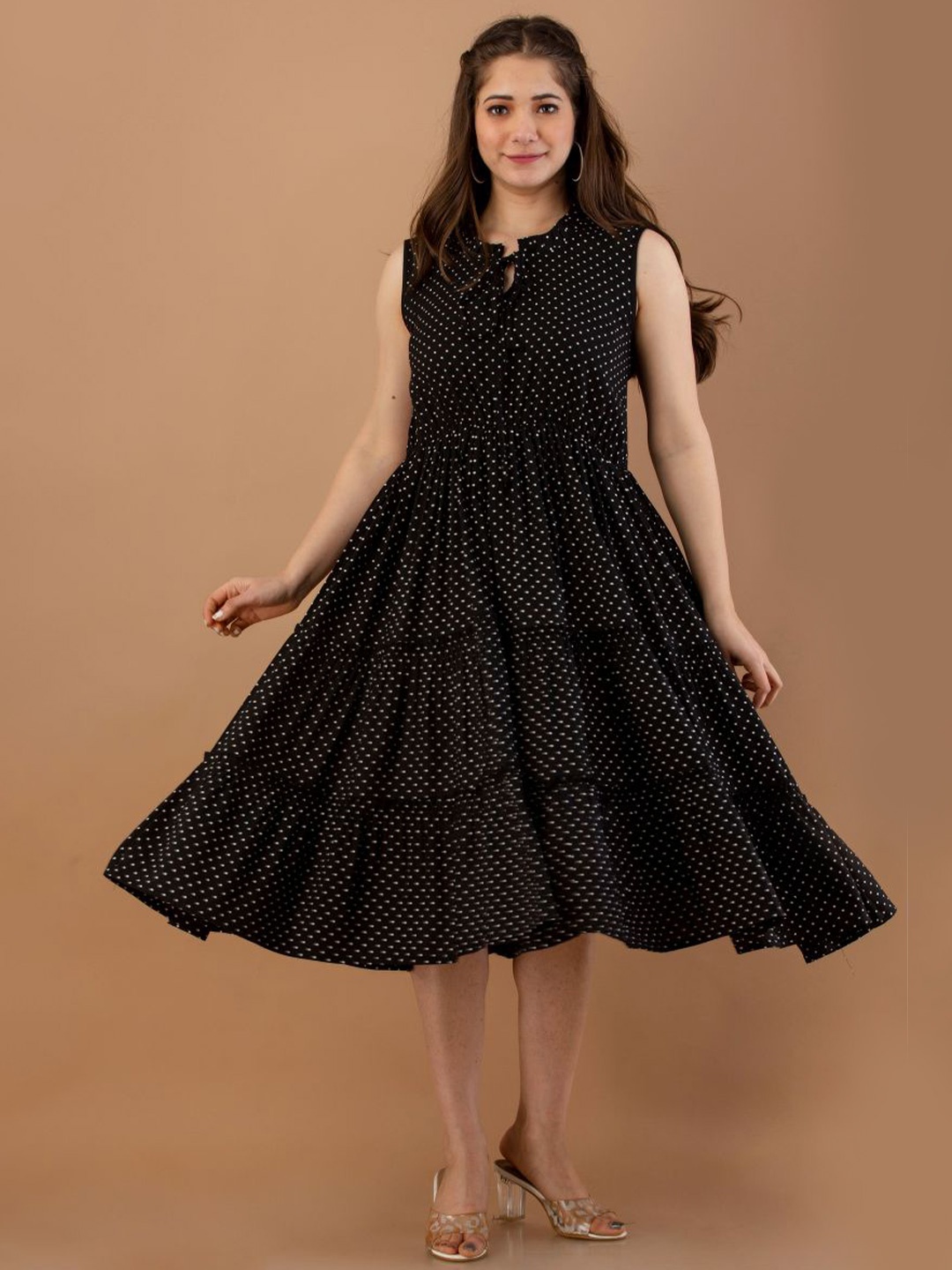 

PURSHOTTAM WALA Women Black Tie-Up Neck Midi Dress