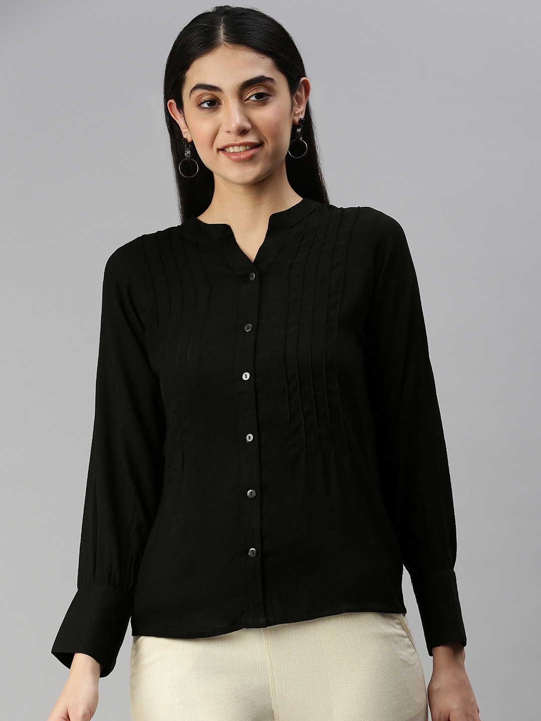 

MALHAAR Black Bishop Sleeves Pure Cotton Top