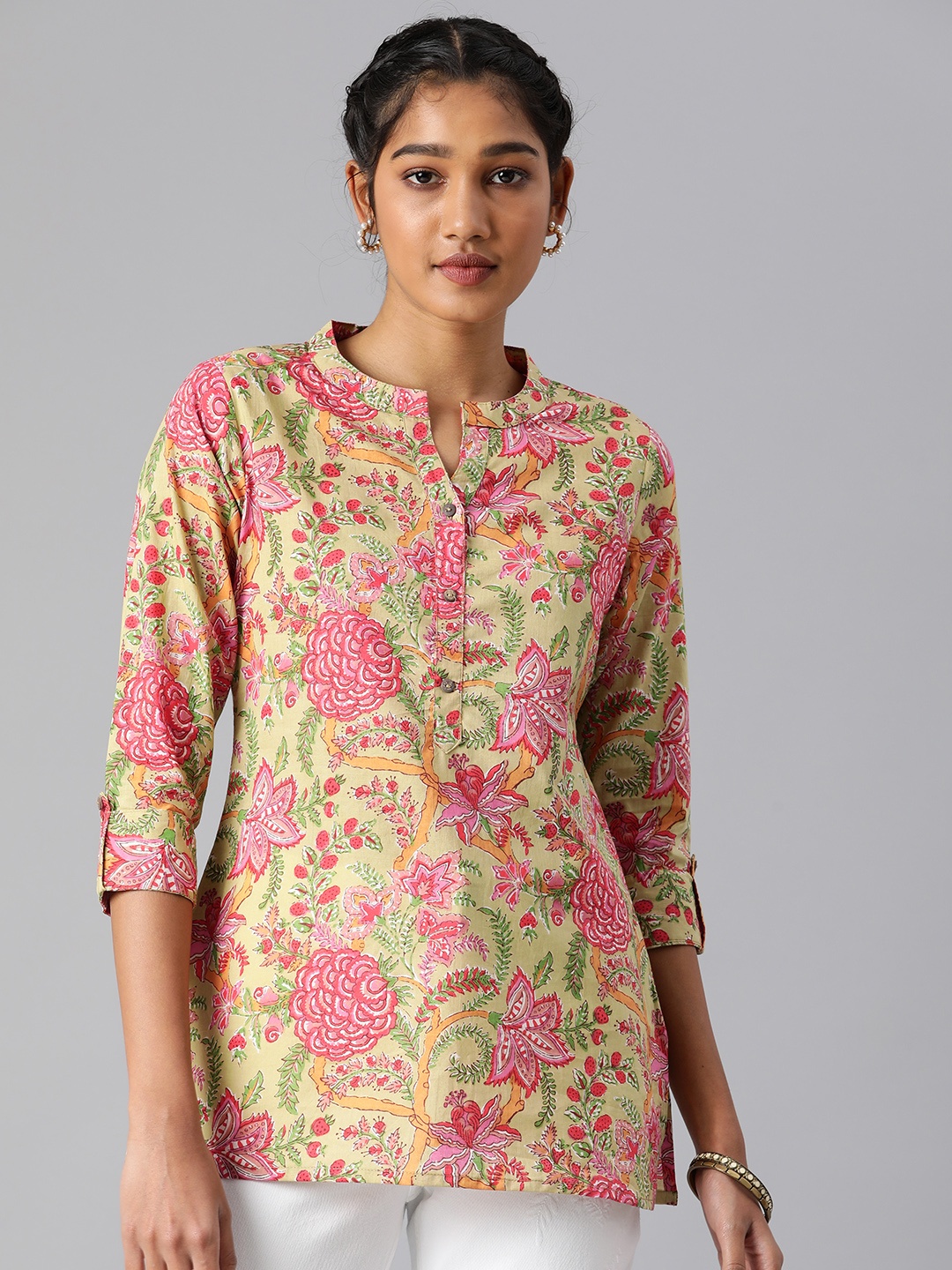 

MALHAAR Beige & Pink Floral Printed Pure Cotton Kurti