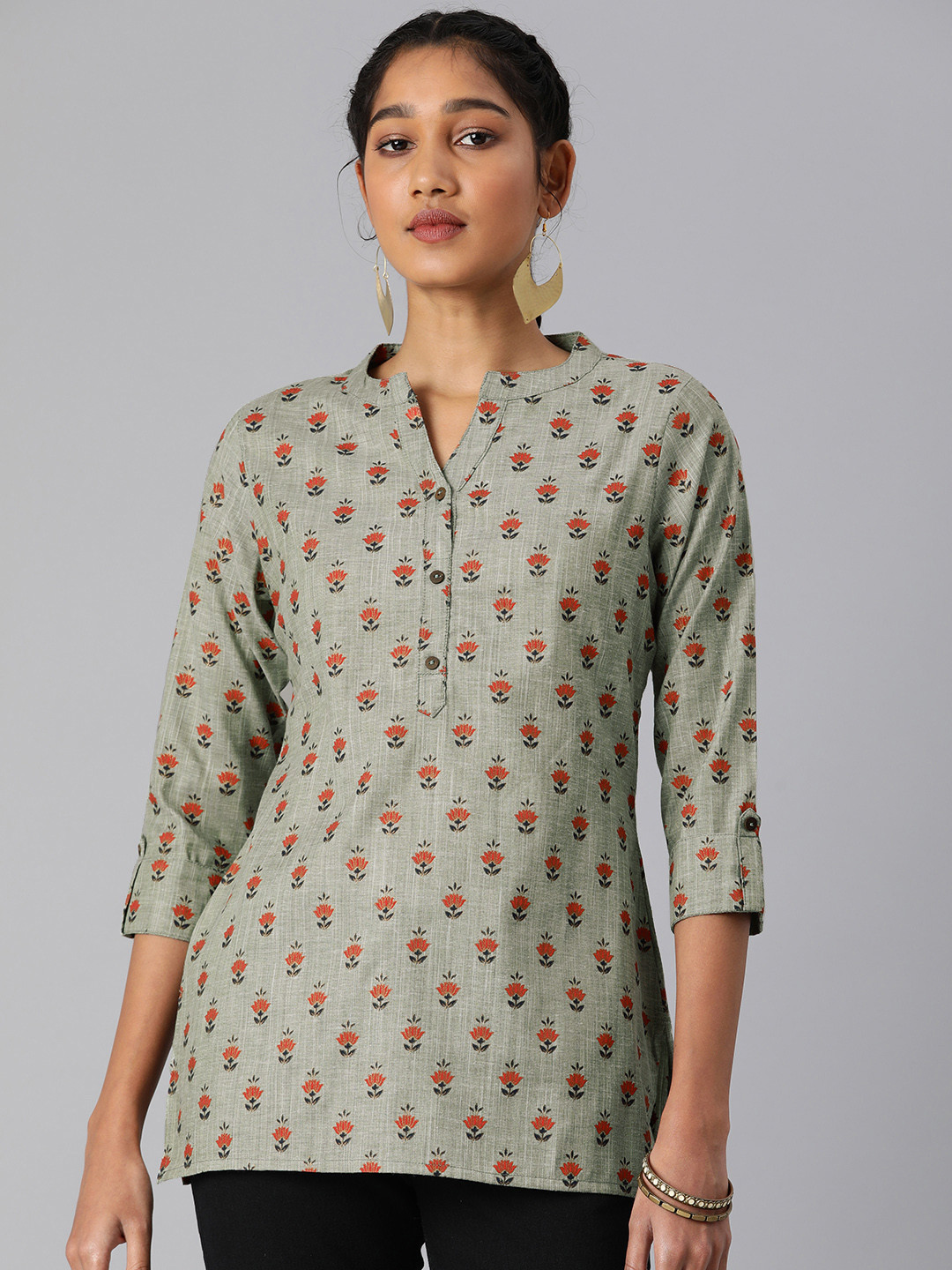 

MALHAAR Grey Ethnic Motifs Printed Pure Cotton Kurti