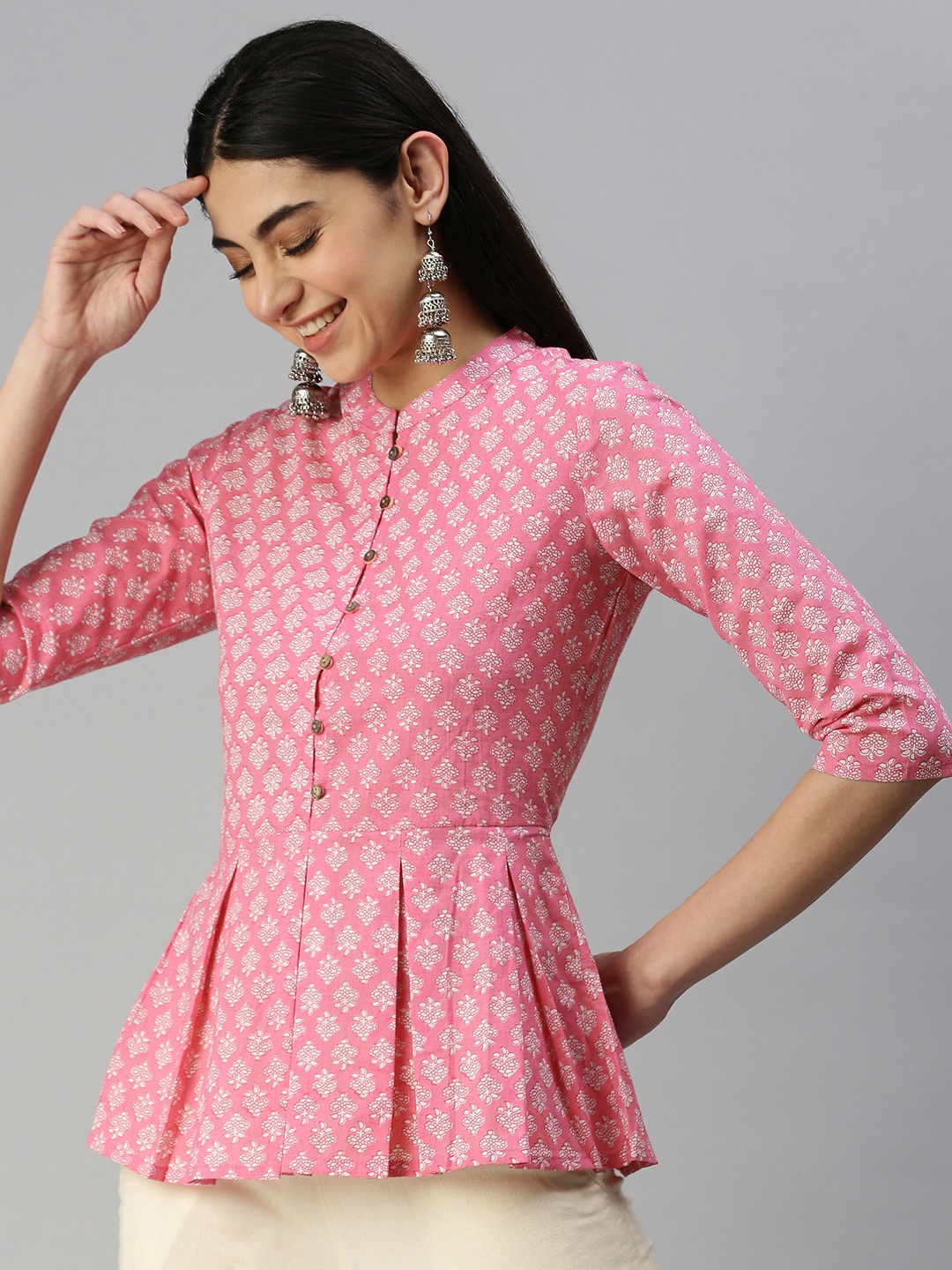 

MALHAAR Pink & White Ethnic Motifs Printed Pure Cotton Kurti