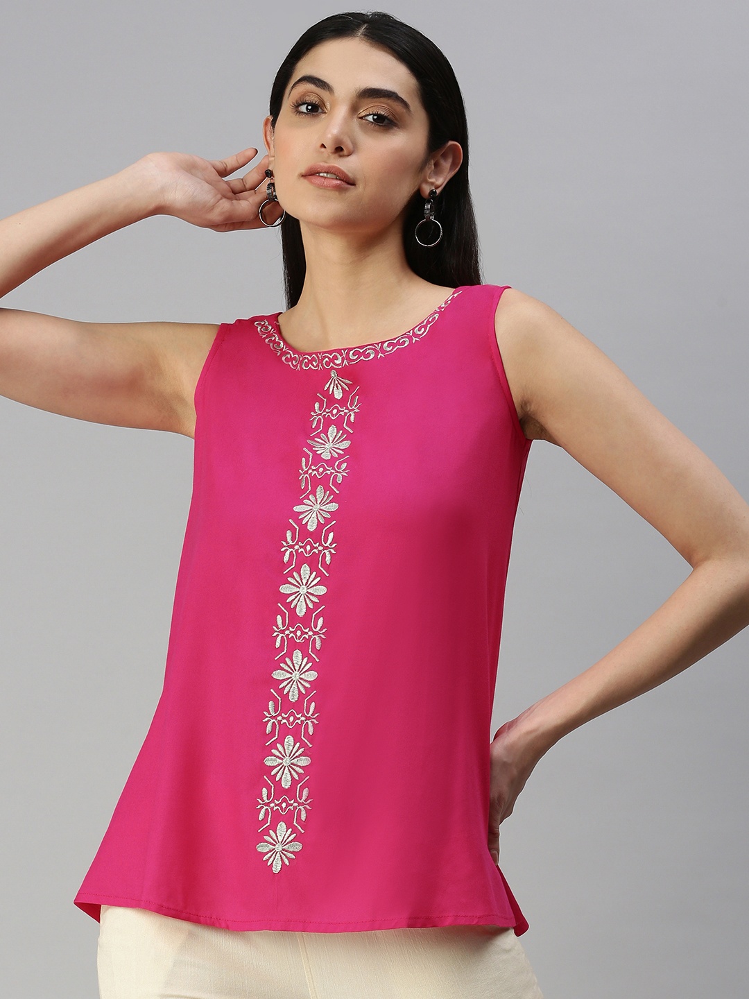 

MALHAAR Ethnic Motifs Embroidered A-Line Kurti, Pink