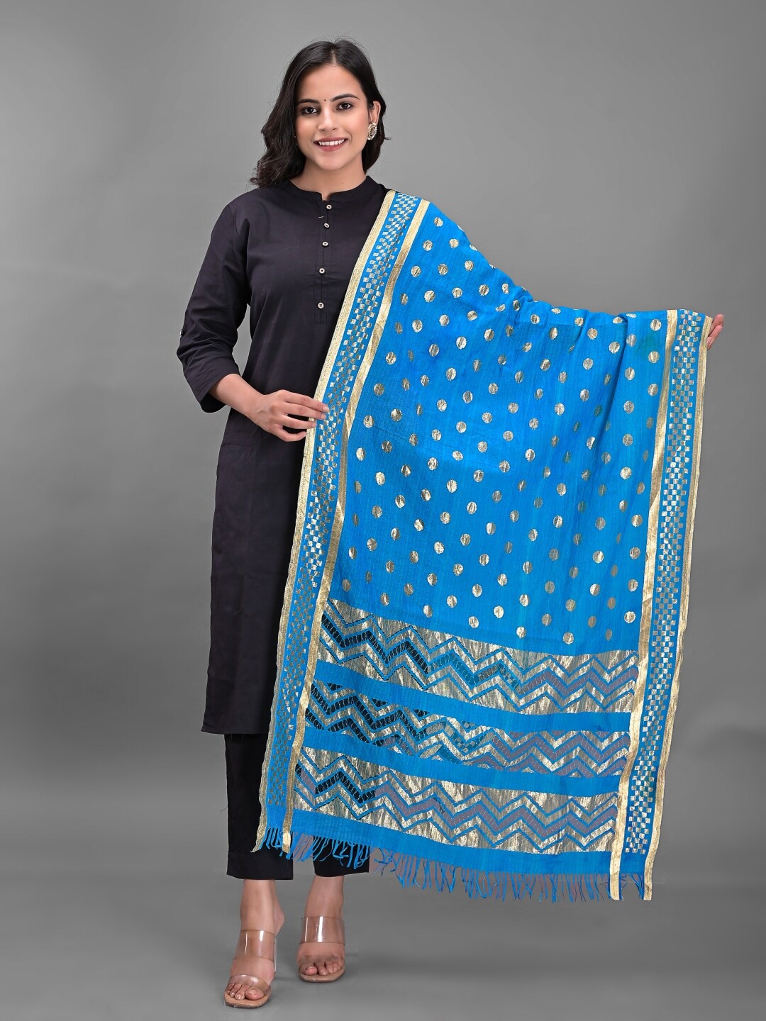 

Apratim Turquoise Blue & Gold-Toned Woven Design Dupatta with Zari