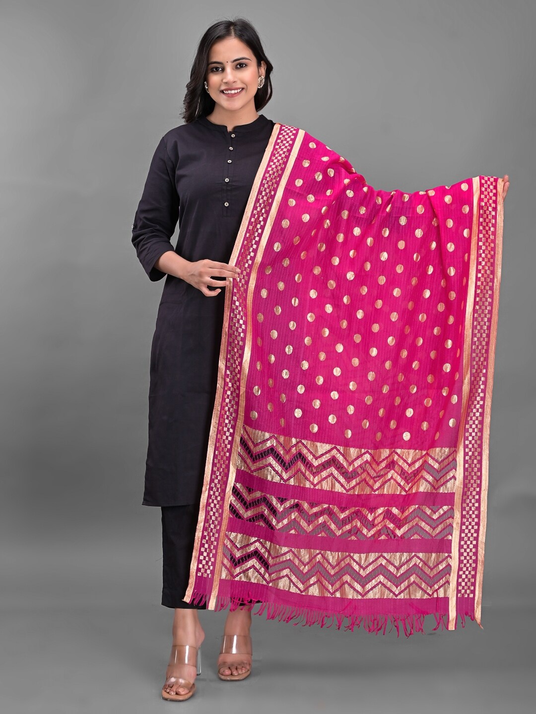 

Apratim Pink & Gold-Toned Woven Design Dupatta with Zari