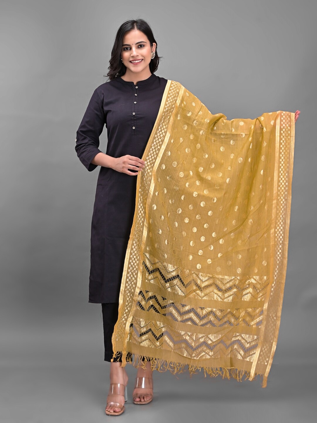 

Apratim Gold-Toned Woven Design Dupatta with Zari