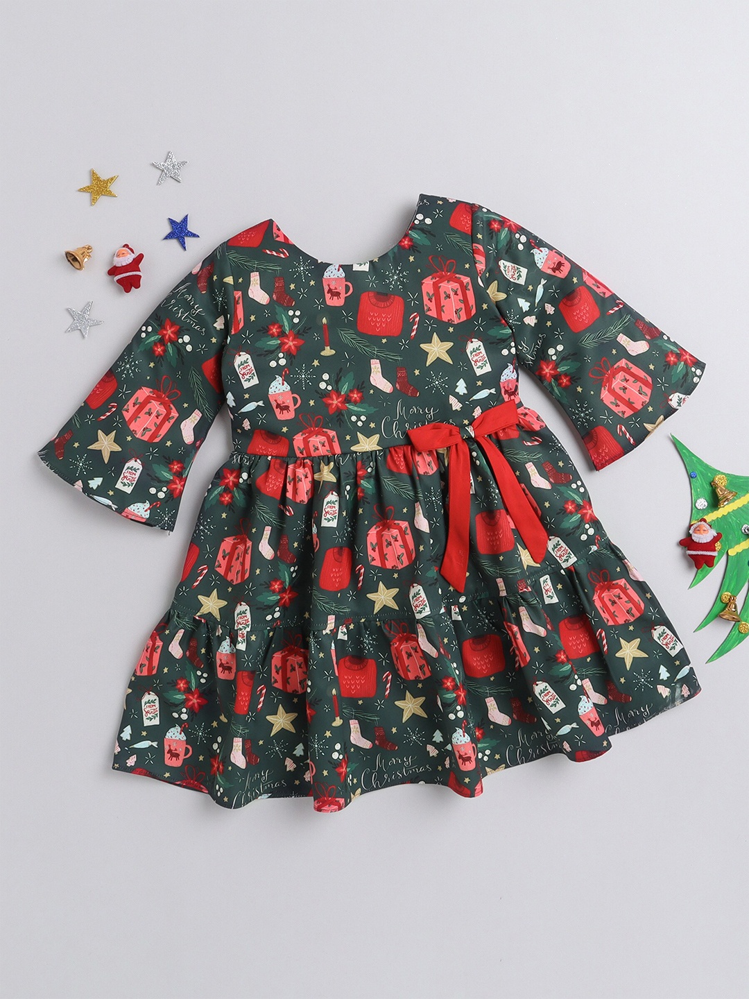 

The Magic Wand Girls Green & Red Printed Dress