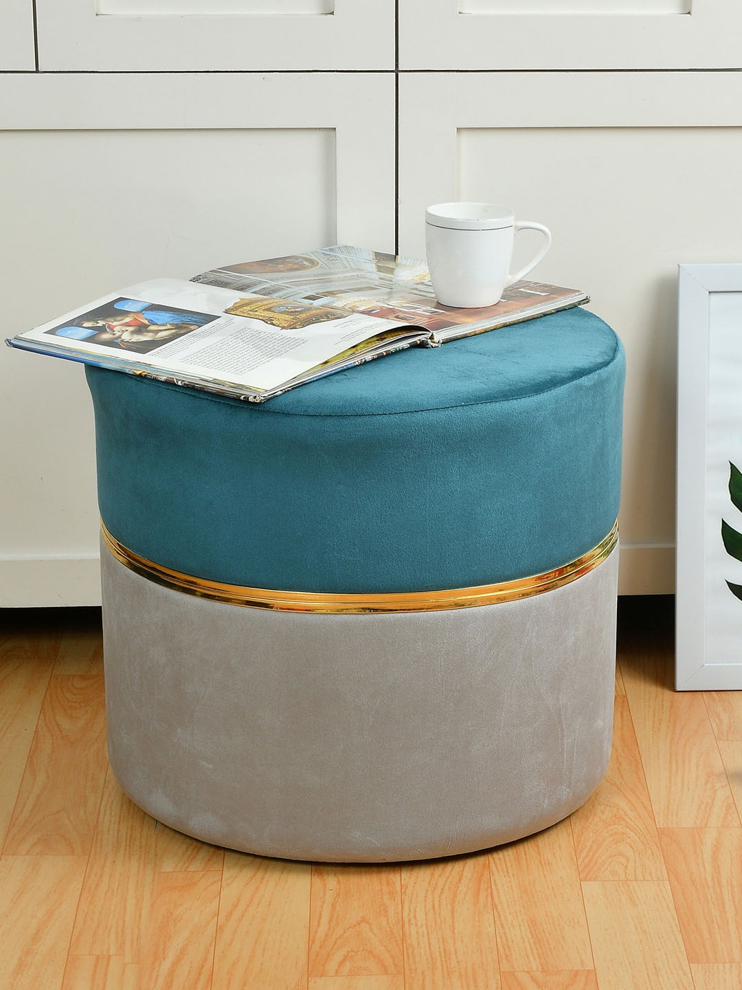 

RIANCE CREATIONS Blue & Grey Colourblocked Velvet Ottomans