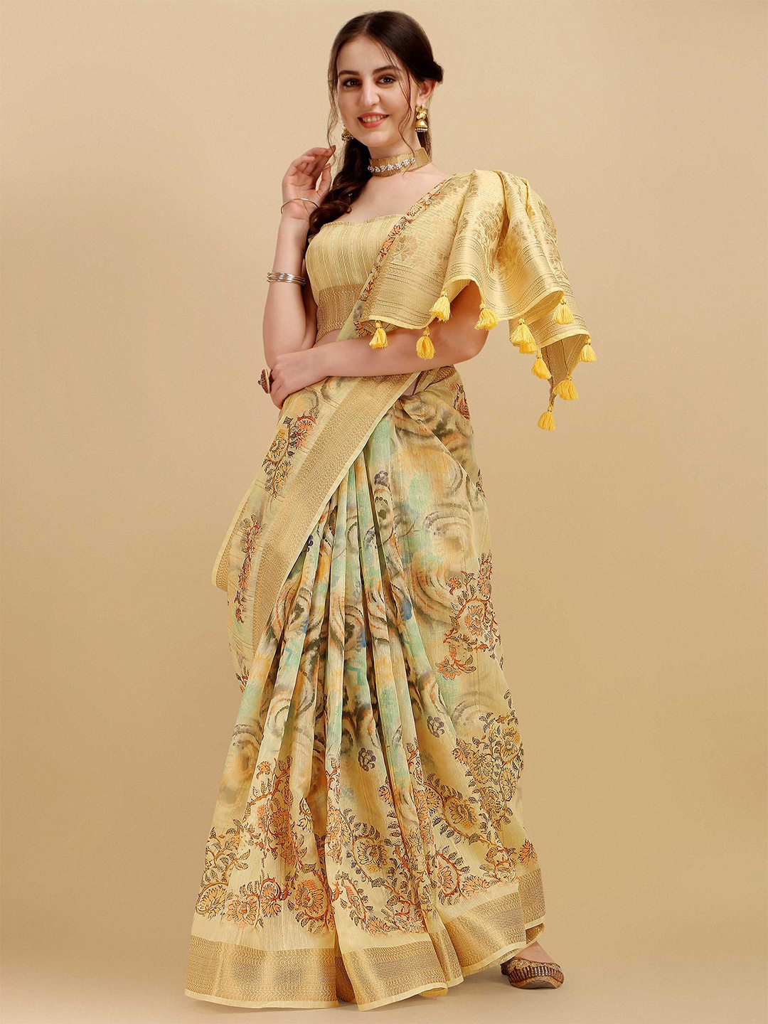 

DUNGRANI Women Yellow & Gold-Toned Floral Zari Silk Cotton Saree