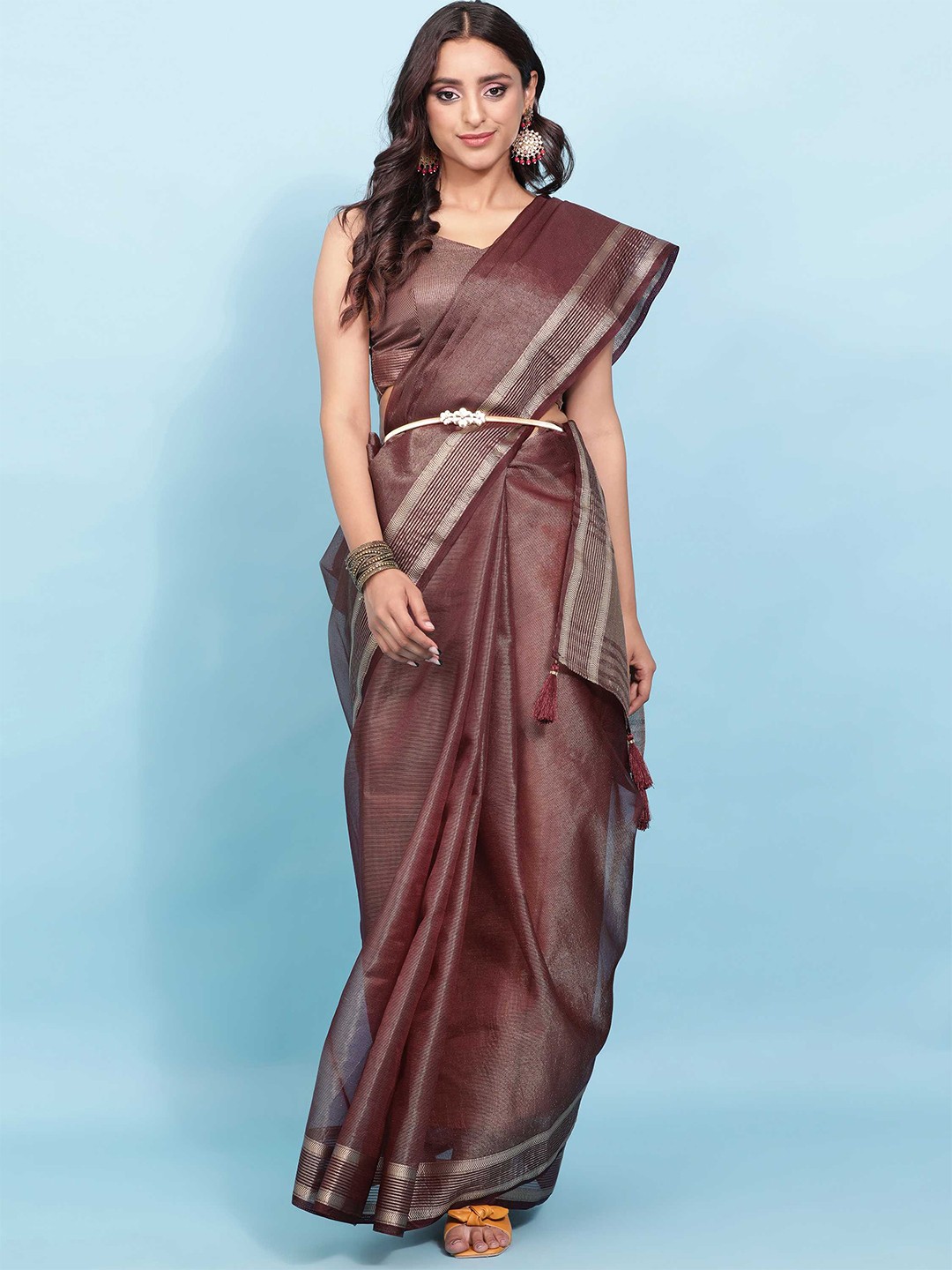 

DUNGRANI Women Burgundy & Gold-Toned Striped Zari Tissue Maheshwari Saree