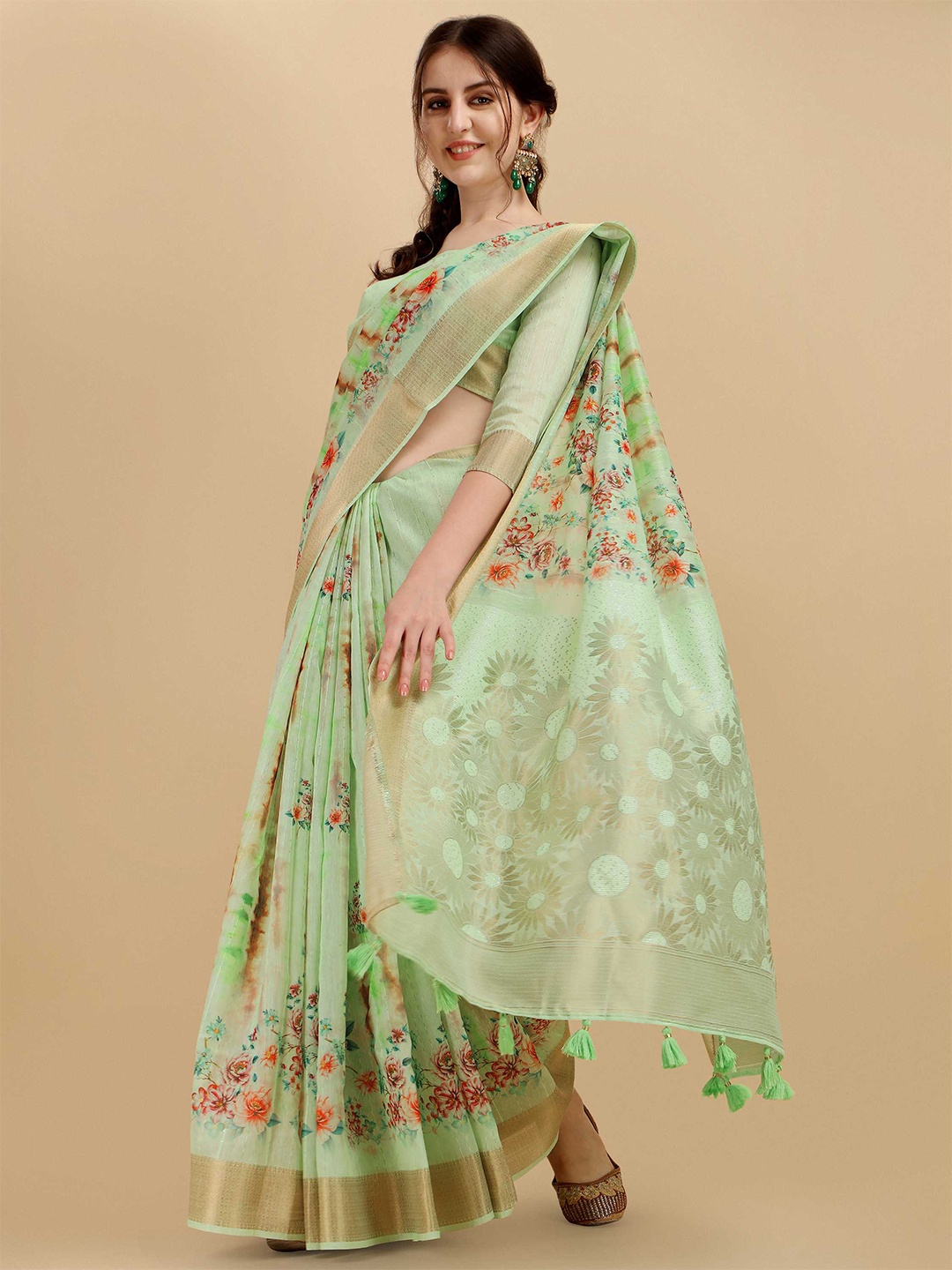 

DUNGRANI Women Green & Peach-Coloured Floral Zari Silk Cotton Saree