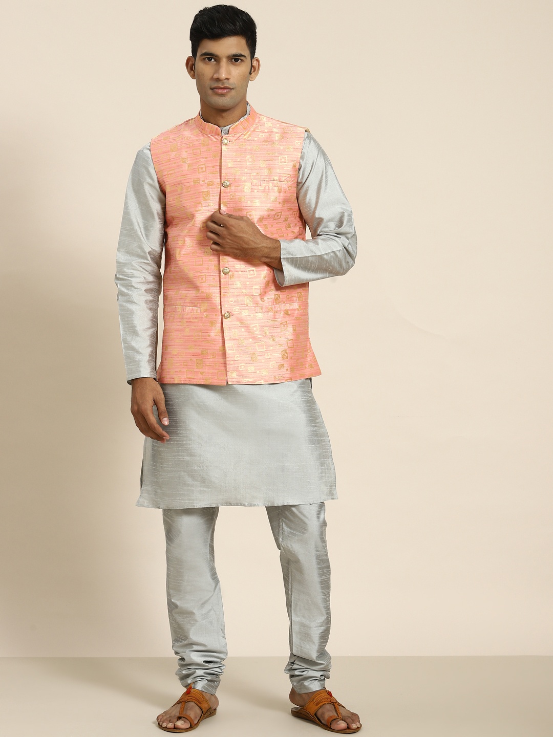 

SOJANYA Men Woven Design Kurta with Churidar with Nehru Jacket, Grey