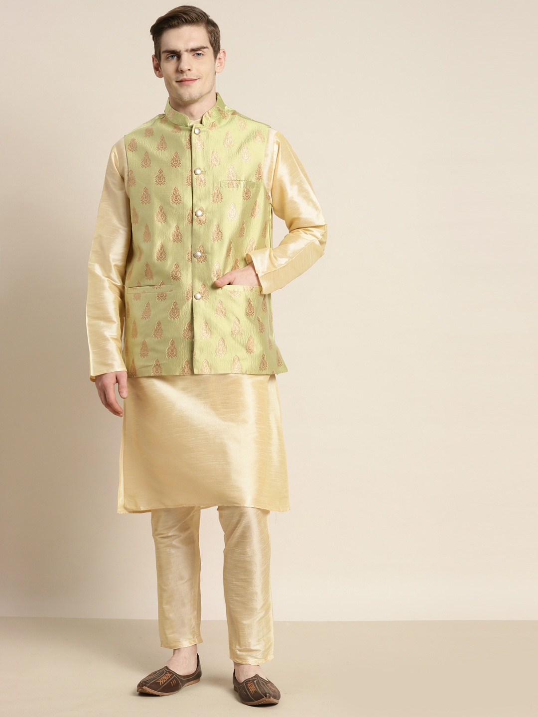 

SOJANYA Men Kurta with Churidar & Woven Design Nehru Jacket, Gold